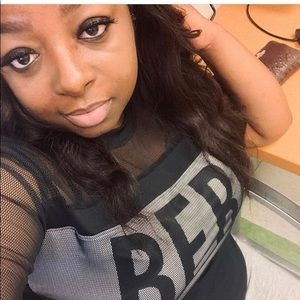 Meet your Posher, Dee